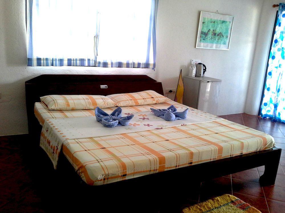 Hotel Jayjays Club Boracay à Balabag  Extérieur photo